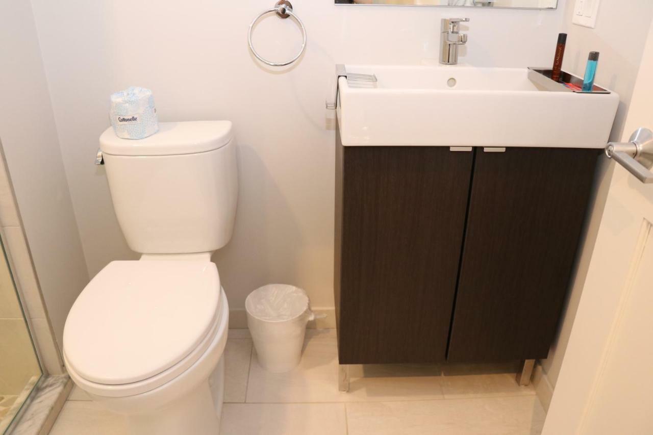 A Stylish Stay W/ A Queen Bed, Heated Floors.. #31 Бруклин Екстериор снимка